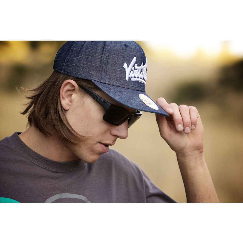 Cool snapback caps deals